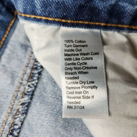 True Craft Women’s Distressed Denim Mini Skirt Size 5 Two Wash Retro Casual Chic - Picture 7 of 8